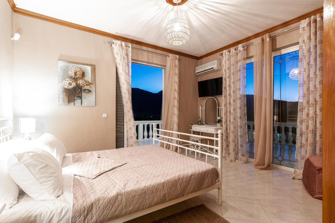 Galadriel Villa With Private Pool & Jacuzzi Kato Yerakarion Exterior foto