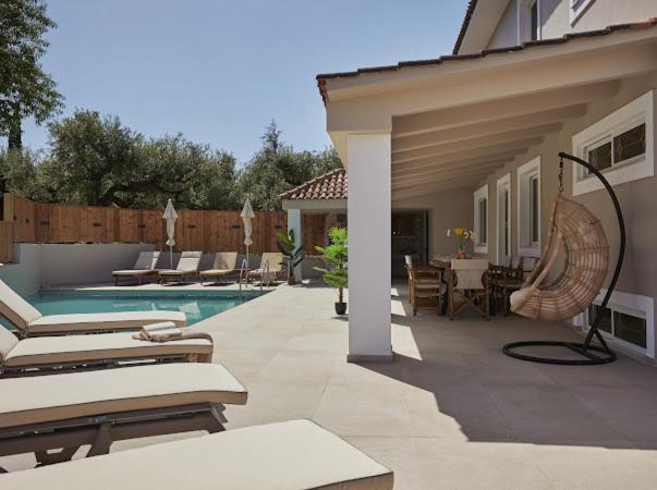 Galadriel Villa With Private Pool & Jacuzzi Kato Yerakarion Exterior foto