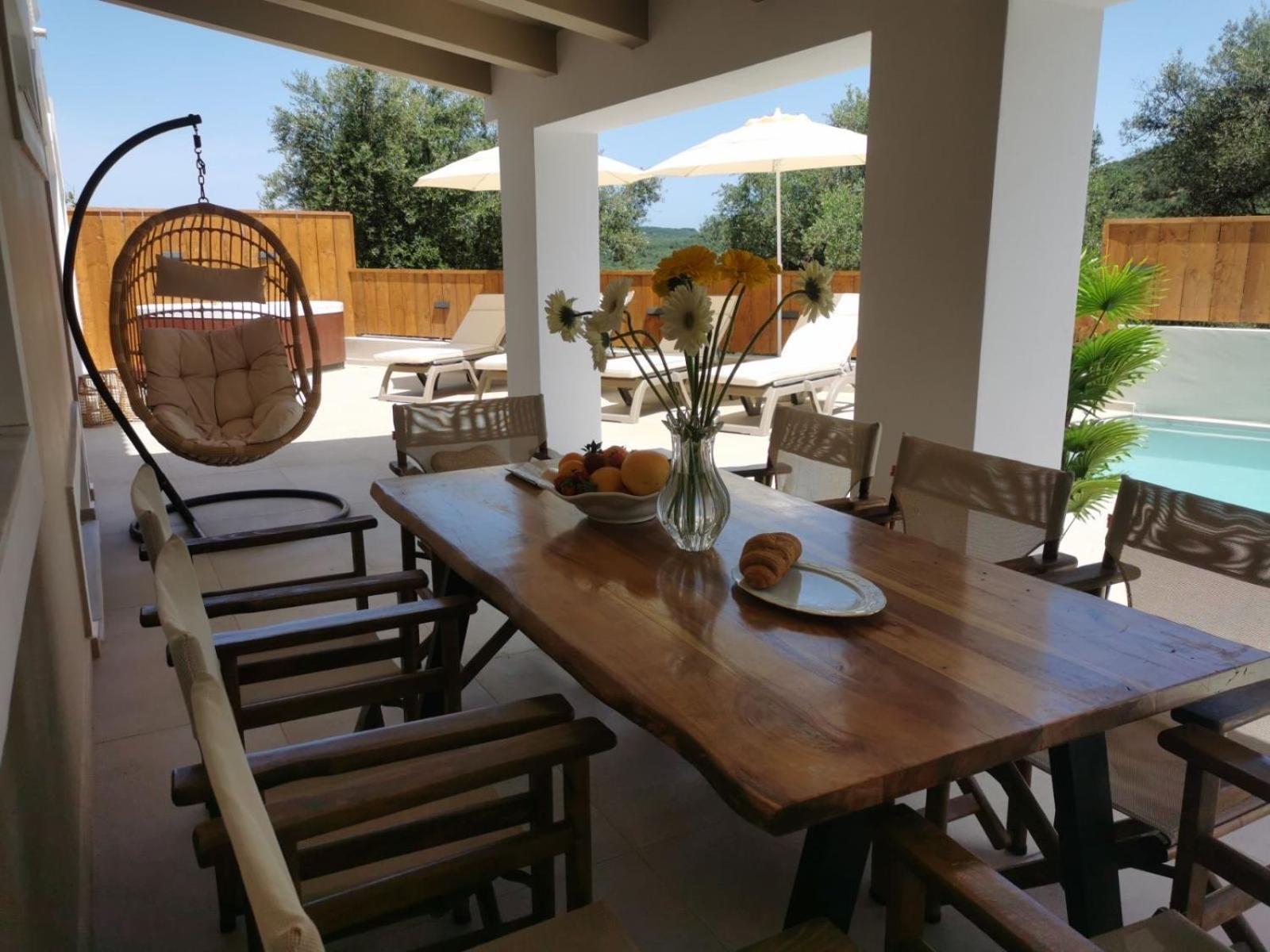 Galadriel Villa With Private Pool & Jacuzzi Kato Yerakarion Exterior foto